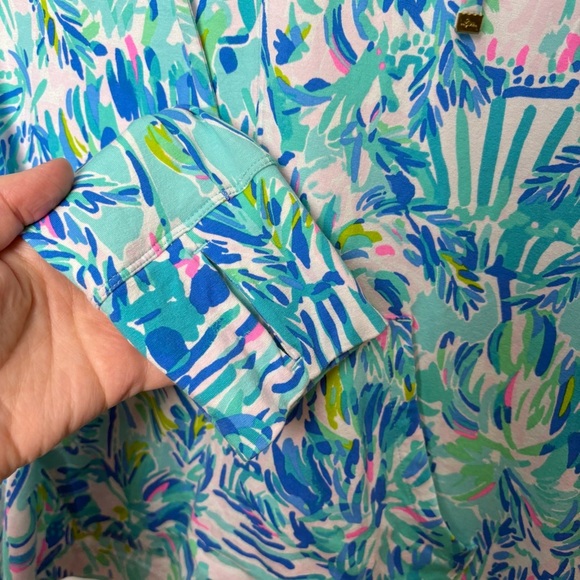 Lilly Pulitzer UPF 50+ Blue Ibiza Cabana Cocktail Top - Picture 6 of 8